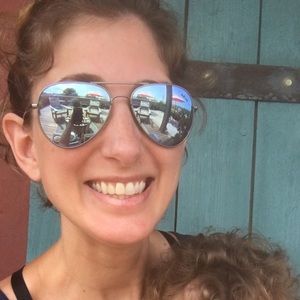 Meet your Posher, Kelly